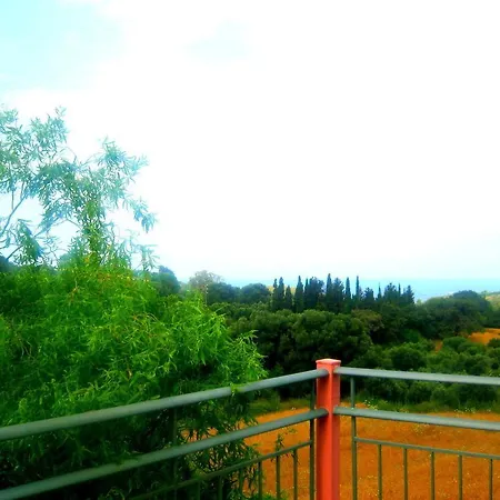 Emiliata Holiday home *